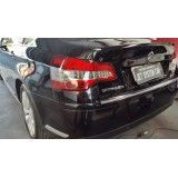 Enceramento de automóvel no Jardim Trussardi